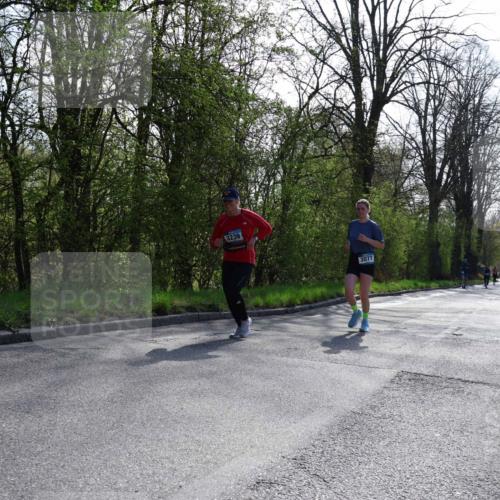 12.04.2026 - 45. Internationalen Wilhelmsburger Insellauf Yannick Fuchs http://msf.ph/oto/9498156 12.04.2026 10:56:22 Laufen 3239, 3077 meine-sportfotos.de