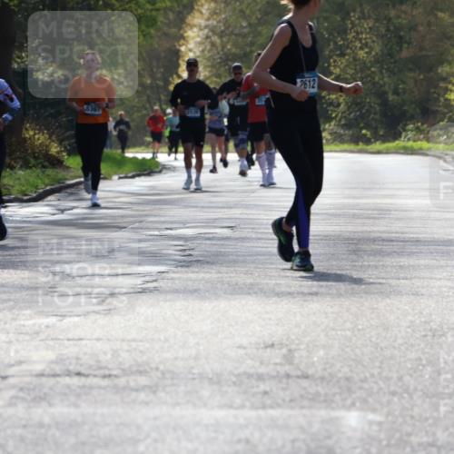 12.04.2026 - 45. Internationalen Wilhelmsburger Insellauf Yannick Fuchs http://msf.ph/oto/9498183 12.04.2026 10:56:25 Laufen 5367, 2859, 2612 meine-sportfotos.de