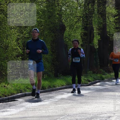 12.04.2026 - 45. Internationalen Wilhelmsburger Insellauf Yannick Fuchs http://msf.ph/oto/9498187 12.04.2026 10:56:29 Laufen 651, 2859, 5367 meine-sportfotos.de