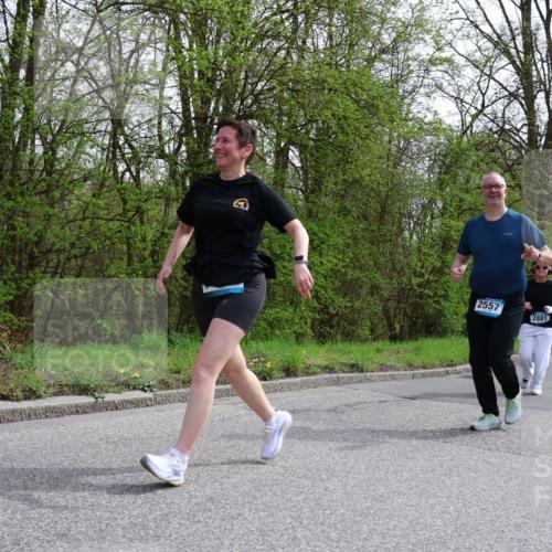 12.04.2026 - 45. Internationalen Wilhelmsburger Insellauf Yannick Fuchs http://msf.ph/oto/9498210 12.04.2026 13:11:31 Laufen 2557, 2881 meine-sportfotos.de