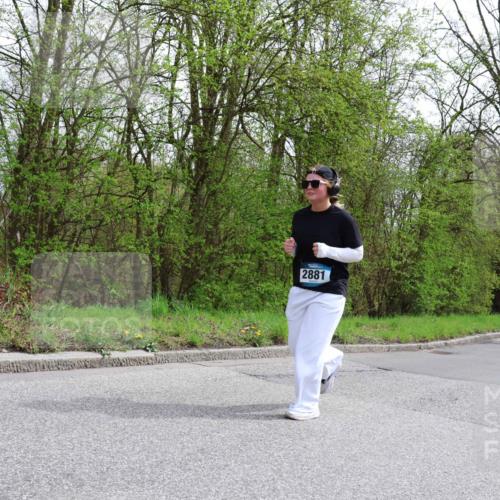 12.04.2026 - 45. Internationalen Wilhelmsburger Insellauf Yannick Fuchs http://msf.ph/oto/9498227 12.04.2026 13:11:33 Laufen 2881 meine-sportfotos.de