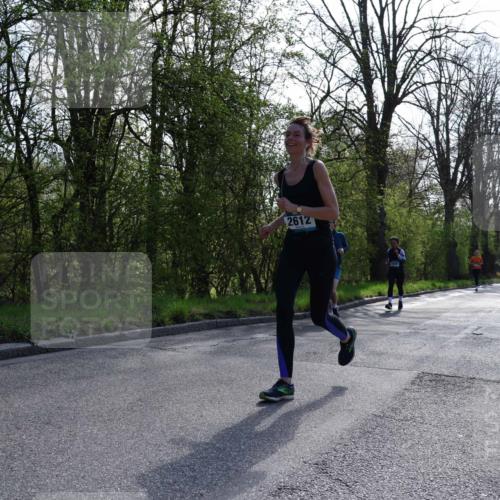 12.04.2026 - 45. Internationalen Wilhelmsburger Insellauf Yannick Fuchs http://msf.ph/oto/9498228 12.04.2026 10:56:33 Laufen 2612 meine-sportfotos.de