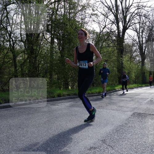 12.04.2026 - 45. Internationalen Wilhelmsburger Insellauf Yannick Fuchs http://msf.ph/oto/9498229 12.04.2026 10:56:33 Laufen 2612 meine-sportfotos.de