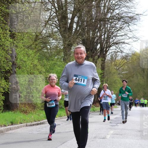 12.04.2026 - 45. Internationalen Wilhelmsburger Insellauf Yannick Fuchs http://msf.ph/oto/9498270 12.04.2026 13:11:37 Laufen 3888, 4411, 5820, 5206 meine-sportfotos.de