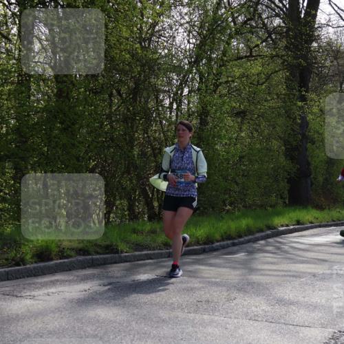 12.04.2026 - 45. Internationalen Wilhelmsburger Insellauf Yannick Fuchs http://msf.ph/oto/9498349 12.04.2026 10:56:56 Laufen 58, 4971, 2673 meine-sportfotos.de