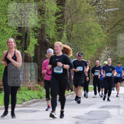 12.04.2026 - 45. Internationalen Wilhelmsburger Insellauf Yannick Fuchs http://msf.ph/oto/9498438 12.04.2026 13:11:53 Laufen 3132, 2968, 4574, 4575, 2359, 3955 meine-sportfotos.de