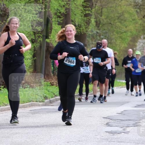 12.04.2026 - 45. Internationalen Wilhelmsburger Insellauf Yannick Fuchs http://msf.ph/oto/9498453 12.04.2026 13:11:54 Laufen 2968, 3938, 3132, 4575 meine-sportfotos.de