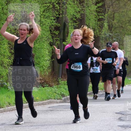 12.04.2026 - 45. Internationalen Wilhelmsburger Insellauf Yannick Fuchs http://msf.ph/oto/9498458 12.04.2026 13:11:55 Laufen 2968, 3938, 3132, 4574, 2360 meine-sportfotos.de