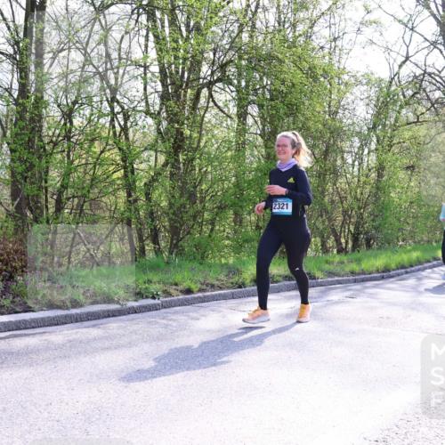 12.04.2026 - 45. Internationalen Wilhelmsburger Insellauf Yannick Fuchs http://msf.ph/oto/9498501 12.04.2026 10:57:17 Laufen 2321, 2590, 3507 meine-sportfotos.de