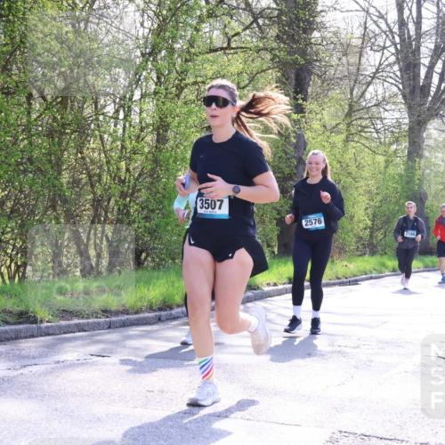 12.04.2026 - 45. Internationalen Wilhelmsburger Insellauf Yannick Fuchs http://msf.ph/oto/9498509 12.04.2026 10:57:18 Laufen 3507, 2576, 2199 meine-sportfotos.de