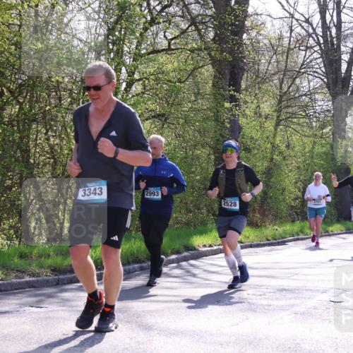 12.04.2026 - 45. Internationalen Wilhelmsburger Insellauf Yannick Fuchs http://msf.ph/oto/9498546 12.04.2026 10:58:38 Laufen 3343, 2993, 2528, 3751, 4633 meine-sportfotos.de