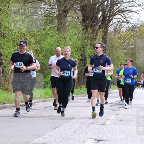 12.04.2026 - 45. Internationalen Wilhelmsburger Insellauf Yannick Fuchs http://msf.ph/oto/9498550 12.04.2026 13:12:06 Laufen 3132, 4575, 4574, 3756, 38, 27, 2933, 559 meine-sportfotos.de