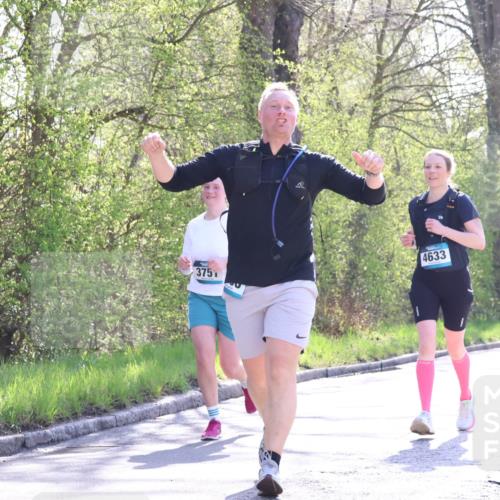 12.04.2026 - 45. Internationalen Wilhelmsburger Insellauf Yannick Fuchs http://msf.ph/oto/9498571 12.04.2026 10:58:42 Laufen 4633, 375 meine-sportfotos.de