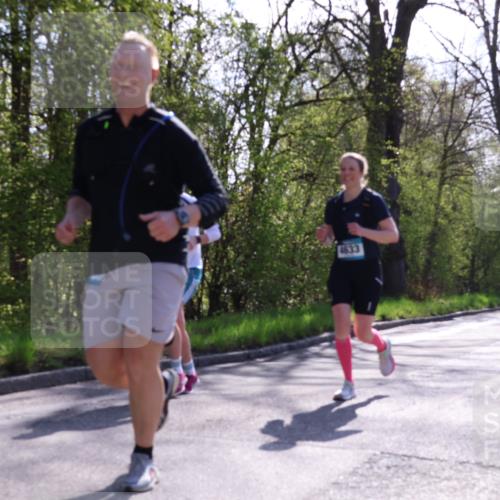 12.04.2026 - 45. Internationalen Wilhelmsburger Insellauf Yannick Fuchs http://msf.ph/oto/9498591 12.04.2026 10:58:43 Laufen 4633 meine-sportfotos.de