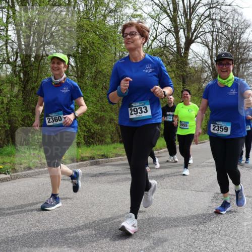 12.04.2026 - 45. Internationalen Wilhelmsburger Insellauf Yannick Fuchs http://msf.ph/oto/9498625 12.04.2026 13:12:13 Laufen 228, 2360, 2933, 3756, 3955, 2359 meine-sportfotos.de