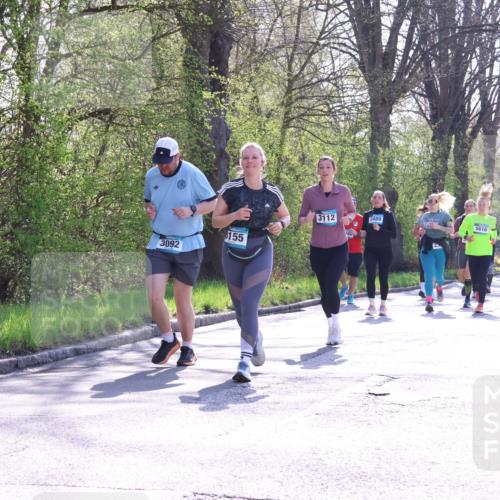 12.04.2026 - 45. Internationalen Wilhelmsburger Insellauf Yannick Fuchs http://msf.ph/oto/9498629 12.04.2026 10:58:48 Laufen 155, 3092, 3112, 2489, 5616 meine-sportfotos.de