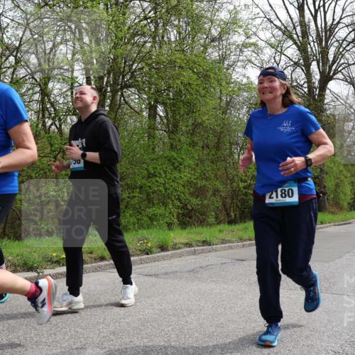 12.04.2026 - 45. Internationalen Wilhelmsburger Insellauf Yannick Fuchs http://msf.ph/oto/9498655 12.04.2026 13:12:16 Laufen 2756, 750, 2180 meine-sportfotos.de