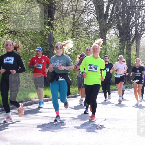 12.04.2026 - 45. Internationalen Wilhelmsburger Insellauf Yannick Fuchs http://msf.ph/oto/9498665 12.04.2026 10:58:52 Laufen 2489, 346, 2024, 5616, 03, 3847, 3833 meine-sportfotos.de