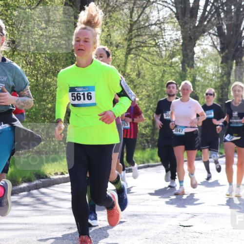 12.04.2026 - 45. Internationalen Wilhelmsburger Insellauf Yannick Fuchs http://msf.ph/oto/9498677 12.04.2026 10:58:53 Laufen 2024, 5616, 25, 753, 30, 3847, 868, 3833 meine-sportfotos.de