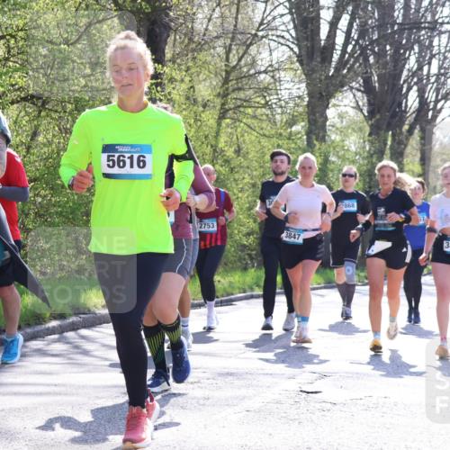 12.04.2026 - 45. Internationalen Wilhelmsburger Insellauf Yannick Fuchs http://msf.ph/oto/9498679 12.04.2026 10:58:53 Laufen 2024, 5616, 2753, 3847, 2868, 3833 meine-sportfotos.de