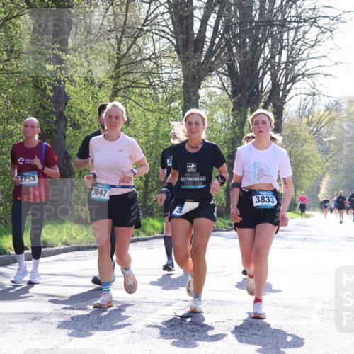 12.04.2026 - 45. Internationalen Wilhelmsburger Insellauf Yannick Fuchs http://msf.ph/oto/9498686 12.04.2026 10:58:54 Laufen 2739, 2753, 3847, 45, 2023, 1920, 3833 meine-sportfotos.de