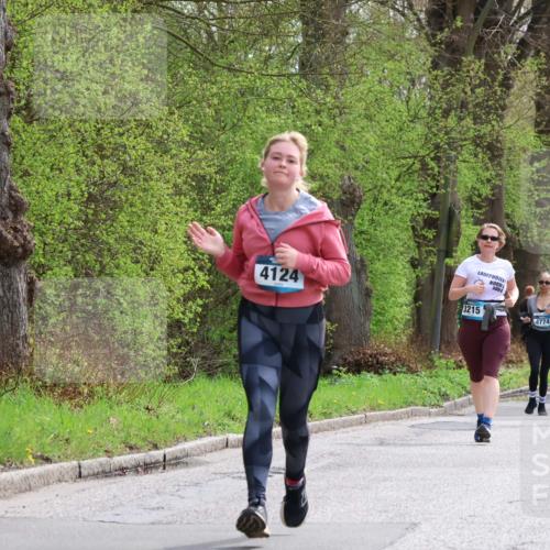 12.04.2026 - 45. Internationalen Wilhelmsburger Insellauf Yannick Fuchs http://msf.ph/oto/9498694 12.04.2026 13:12:33 Laufen 4124, 3215, 4774, 3038, 2306 meine-sportfotos.de