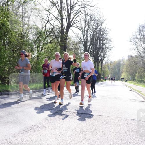 12.04.2026 - 45. Internationalen Wilhelmsburger Insellauf Yannick Fuchs http://msf.ph/oto/9498699 12.04.2026 10:58:55 Laufen 2753, 3847, 2868, 383 meine-sportfotos.de