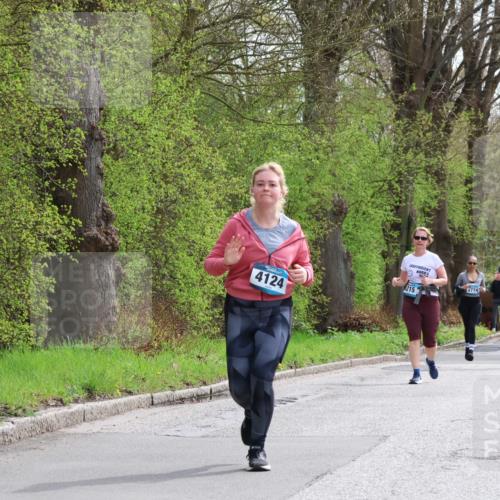 12.04.2026 - 45. Internationalen Wilhelmsburger Insellauf Yannick Fuchs http://msf.ph/oto/9498700 12.04.2026 13:12:34 Laufen 4124, 3038, 215, 4774 meine-sportfotos.de