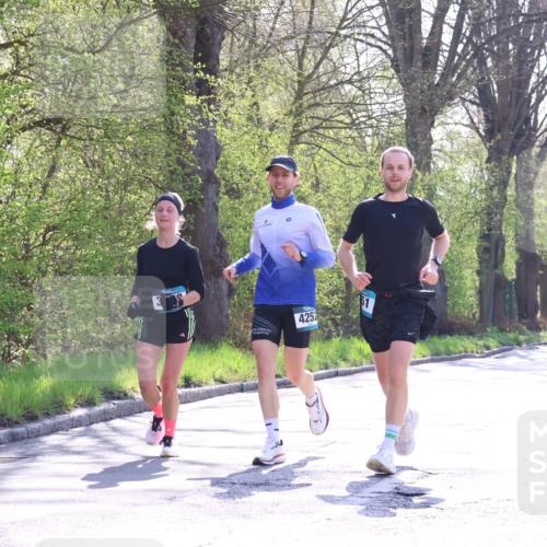 12.04.2026 - 45. Internationalen Wilhelmsburger Insellauf Yannick Fuchs http://msf.ph/oto/9498841 12.04.2026 10:59:21 Laufen 425 meine-sportfotos.de
