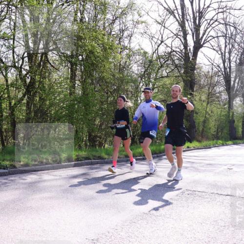12.04.2026 - 45. Internationalen Wilhelmsburger Insellauf Yannick Fuchs http://msf.ph/oto/9498863 12.04.2026 10:59:23 Laufen 425 meine-sportfotos.de