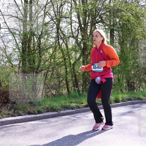 12.04.2026 - 45. Internationalen Wilhelmsburger Insellauf Yannick Fuchs http://msf.ph/oto/9498904 12.04.2026 10:59:33 Laufen 4548 meine-sportfotos.de