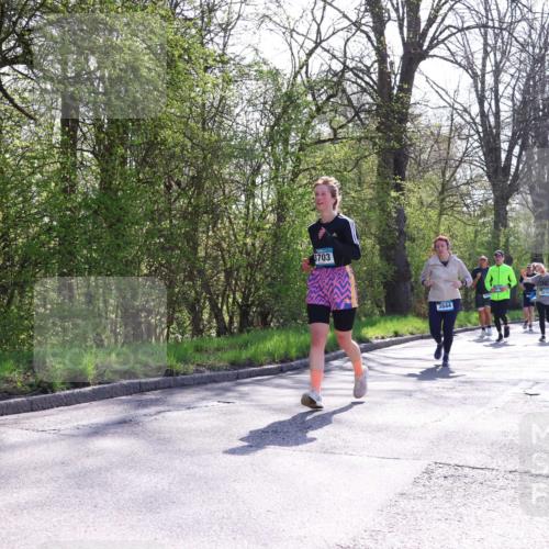 12.04.2026 - 45. Internationalen Wilhelmsburger Insellauf Yannick Fuchs http://msf.ph/oto/9498962 12.04.2026 10:59:39 Laufen 3703, 3844, 1965, 2816 meine-sportfotos.de