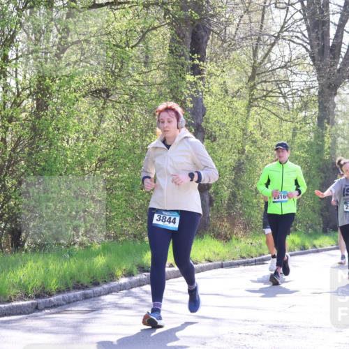 12.04.2026 - 45. Internationalen Wilhelmsburger Insellauf Yannick Fuchs http://msf.ph/oto/9498967 12.04.2026 10:59:40 Laufen 3844, 2916, 1965, 2816, 2817 meine-sportfotos.de