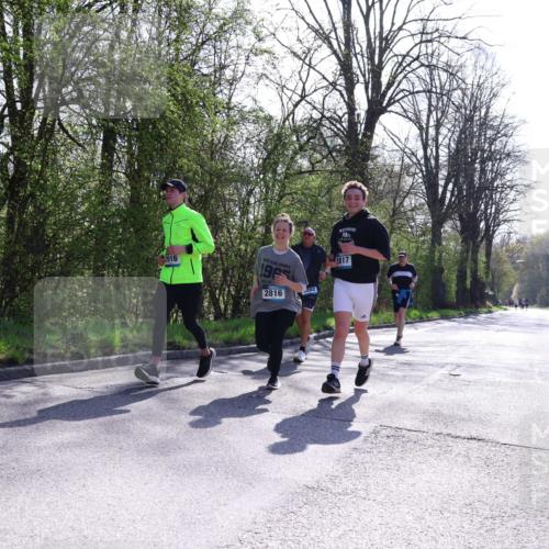 12.04.2026 - 45. Internationalen Wilhelmsburger Insellauf Yannick Fuchs http://msf.ph/oto/9499005 12.04.2026 10:59:44 Laufen 2916, 1965, 2816, 2817 meine-sportfotos.de