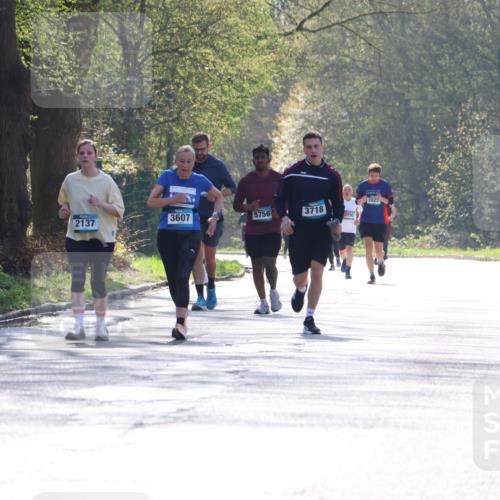 12.04.2026 - 45. Internationalen Wilhelmsburger Insellauf Yannick Fuchs http://msf.ph/oto/9499030 12.04.2026 11:00:07 Laufen 2137, 3607, 5756, 3718, 95, 282 meine-sportfotos.de