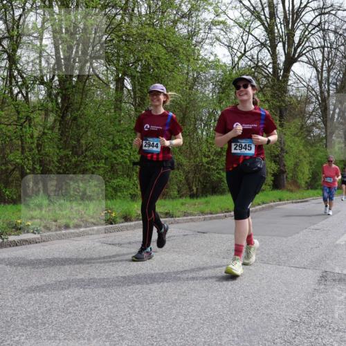 12.04.2026 - 45. Internationalen Wilhelmsburger Insellauf Yannick Fuchs http://msf.ph/oto/9499031 12.04.2026 13:13:21 Laufen 340, 2944, 2945, 509 meine-sportfotos.de
