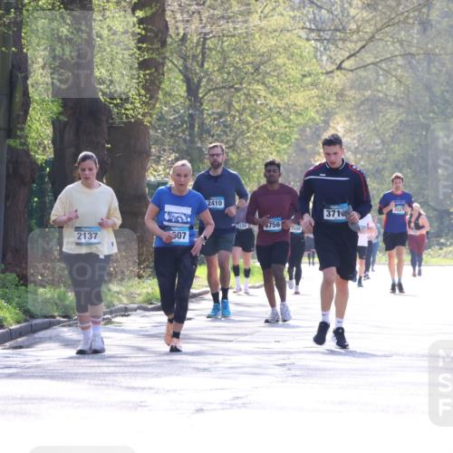 12.04.2026 - 45. Internationalen Wilhelmsburger Insellauf Yannick Fuchs http://msf.ph/oto/9499048 12.04.2026 11:00:09 Laufen 2137, 607, 2410, 5756, 3508, 371, 2823 meine-sportfotos.de