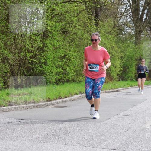 12.04.2026 - 45. Internationalen Wilhelmsburger Insellauf Yannick Fuchs http://msf.ph/oto/9499049 12.04.2026 13:13:23 Laufen 5509, 800, 4900 meine-sportfotos.de