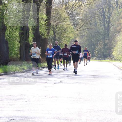 12.04.2026 - 45. Internationalen Wilhelmsburger Insellauf Yannick Fuchs http://msf.ph/oto/9499054 12.04.2026 11:00:10 Laufen 2137, 5756, 3607 meine-sportfotos.de