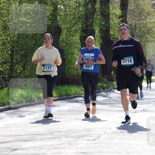 12.04.2026 - 45. Internationalen Wilhelmsburger Insellauf Yannick Fuchs http://msf.ph/oto/9499068 12.04.2026 11:00:15 Laufen 3607, 2137, 3718 meine-sportfotos.de