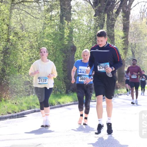 12.04.2026 - 45. Internationalen Wilhelmsburger Insellauf Yannick Fuchs http://msf.ph/oto/9499077 12.04.2026 11:00:17 Laufen 360, 2137, 37, 5756 meine-sportfotos.de