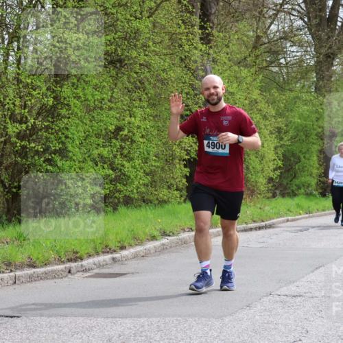 12.04.2026 - 45. Internationalen Wilhelmsburger Insellauf Yannick Fuchs http://msf.ph/oto/9499103 12.04.2026 13:13:30 Laufen 10, 4900, 4547, 442 meine-sportfotos.de