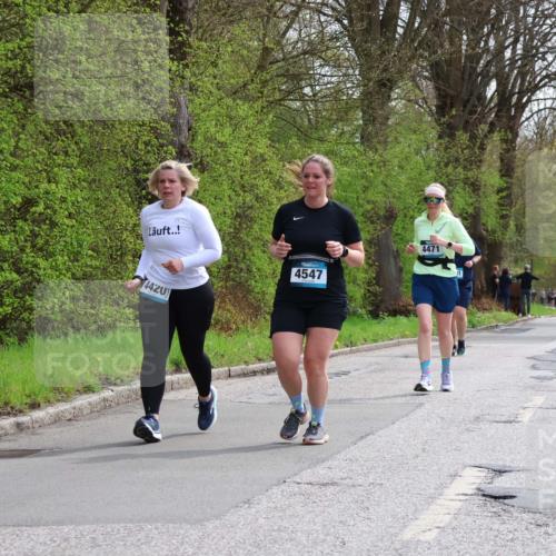 12.04.2026 - 45. Internationalen Wilhelmsburger Insellauf Yannick Fuchs http://msf.ph/oto/9499142 12.04.2026 13:13:35 Laufen 4420, 4547, 4471 meine-sportfotos.de