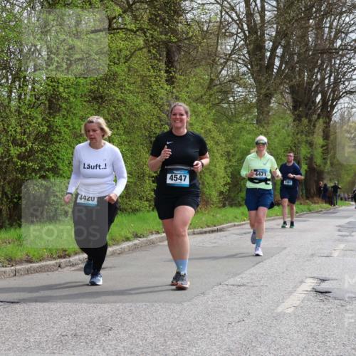 12.04.2026 - 45. Internationalen Wilhelmsburger Insellauf Yannick Fuchs http://msf.ph/oto/9499149 12.04.2026 13:13:36 Laufen 442, 4547, 4471, 3981 meine-sportfotos.de