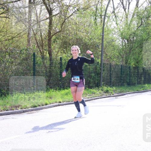 12.04.2026 - 45. Internationalen Wilhelmsburger Insellauf Yannick Fuchs http://msf.ph/oto/9499158 12.04.2026 11:05:11 Laufen 4614, 3123, 3124 meine-sportfotos.de