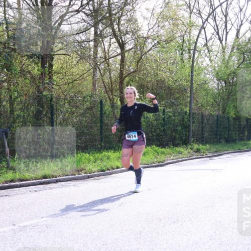 12.04.2026 - 45. Internationalen Wilhelmsburger Insellauf Yannick Fuchs http://msf.ph/oto/9499162 12.04.2026 11:05:11 Laufen 4614, 3124 meine-sportfotos.de