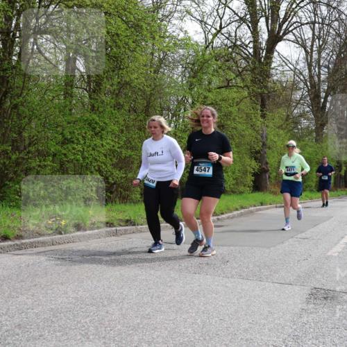 12.04.2026 - 45. Internationalen Wilhelmsburger Insellauf Yannick Fuchs http://msf.ph/oto/9499163 12.04.2026 13:13:37 Laufen 4547, 442, 4471 meine-sportfotos.de