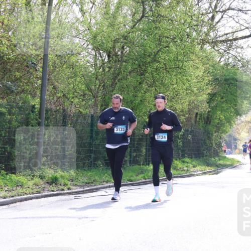12.04.2026 - 45. Internationalen Wilhelmsburger Insellauf Yannick Fuchs http://msf.ph/oto/9499180 12.04.2026 11:05:13 Laufen 3123, 3124, 2471 meine-sportfotos.de