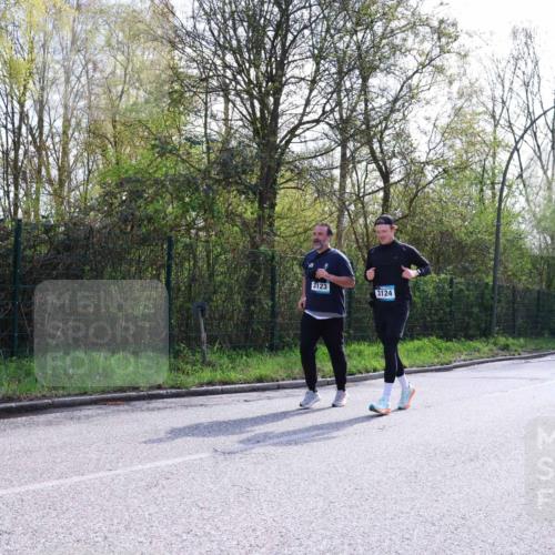 12.04.2026 - 45. Internationalen Wilhelmsburger Insellauf Yannick Fuchs http://msf.ph/oto/9499214 12.04.2026 11:05:16 Laufen 3123, 3124 meine-sportfotos.de