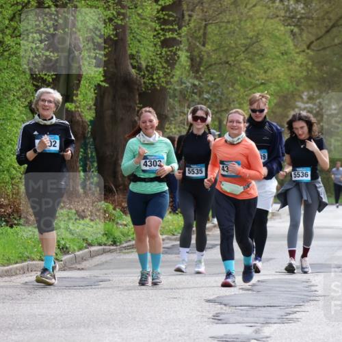 12.04.2026 - 45. Internationalen Wilhelmsburger Insellauf Yannick Fuchs http://msf.ph/oto/9499244 12.04.2026 13:13:51 Laufen 02, 39, 4303, 5535, 43, 5861, 5536 meine-sportfotos.de